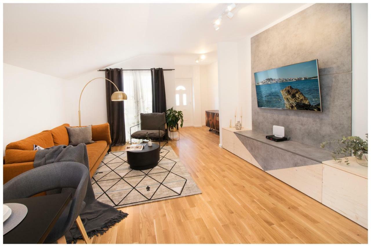 Apartman Sissy Primošten Dış mekan fotoğraf